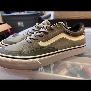 Vans trujillo size 11